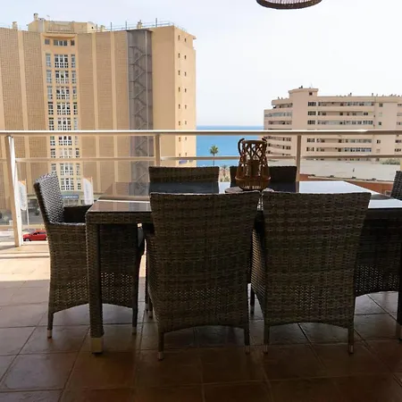 Gran Terraza, Al Lado Del Mar. * Fuengirola
