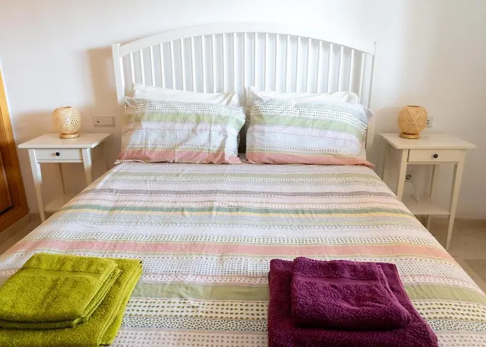 Gran Terraza, Al Lado Del Mar. *